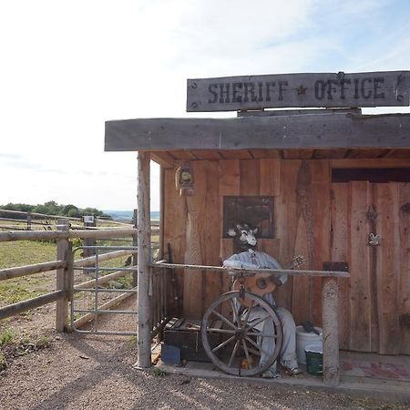 The Longhorn Saloon Hotel Barweiler Exterior photo